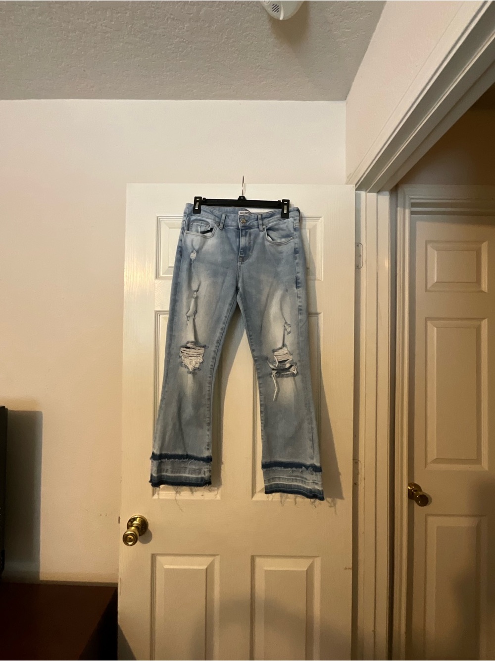 Zara Light Blue Distressed Capri Denim